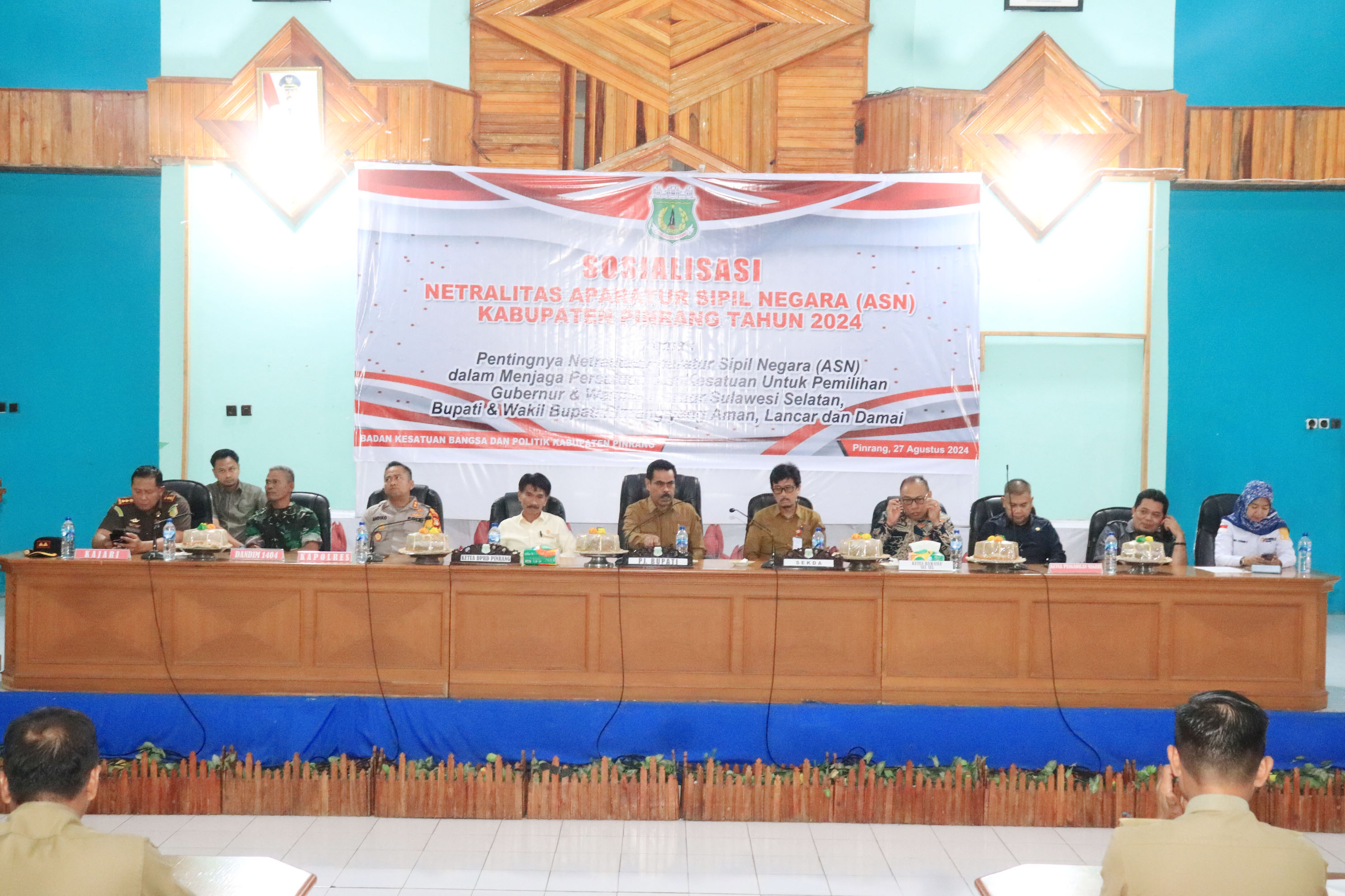 Foto bersama sosialisasi Netralitas ASN