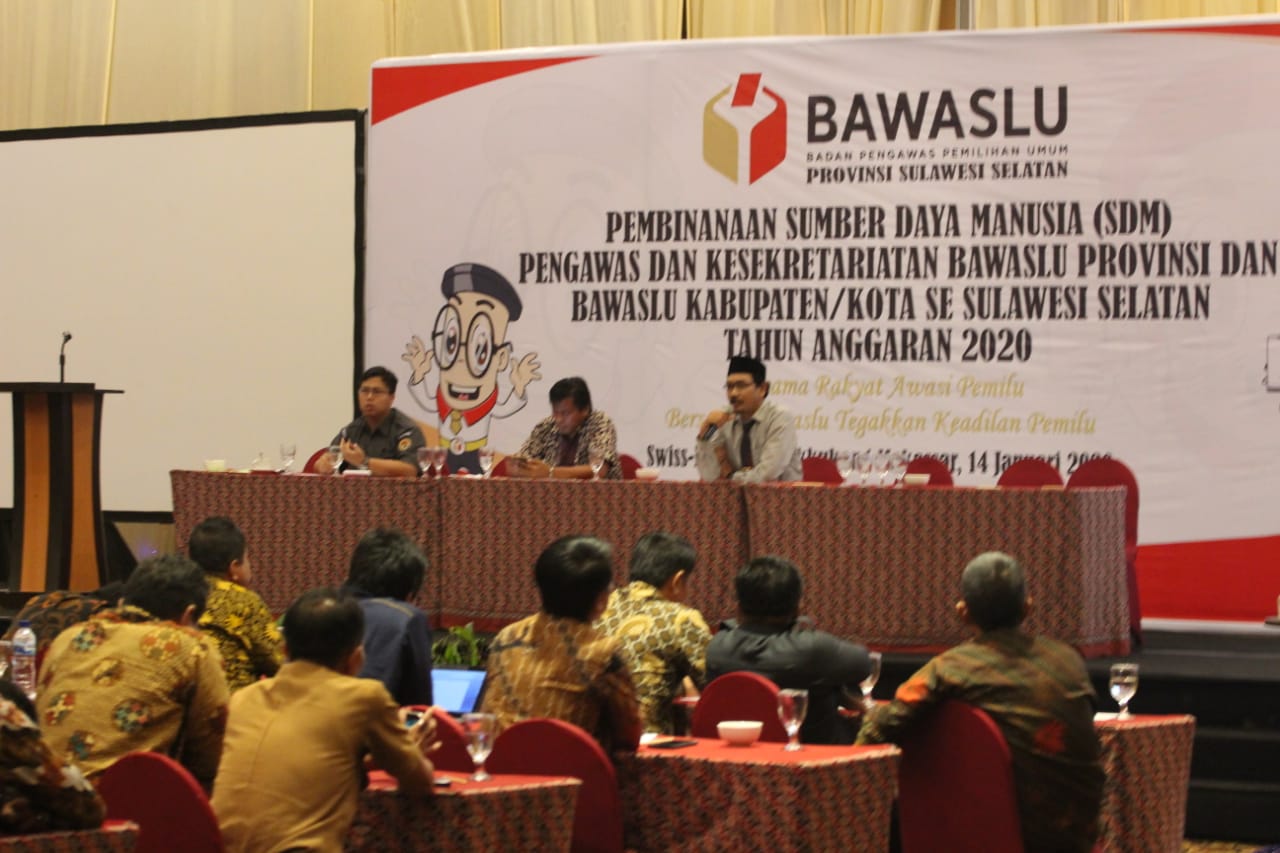 Pembinaan SDM Pengawasan BAWASLU Se-Sulawesi Selatan