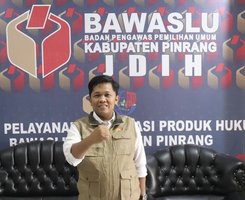 koordinator Divisi Hukum,Pencegahan,Partisipasi Masyarakat,&Humas Bawaslu Pinrang