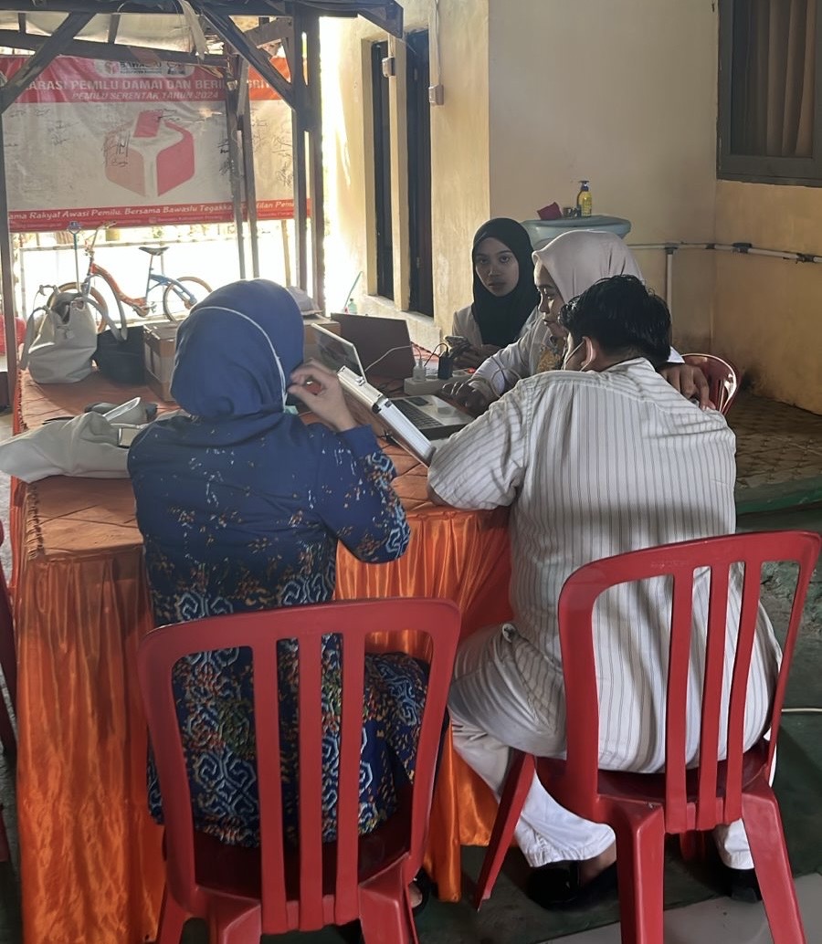 Kimia Farma Pinrang Kunjungi Bawaslu Pinrang, Gelar Pemeriksaan Kesehatan Gratis