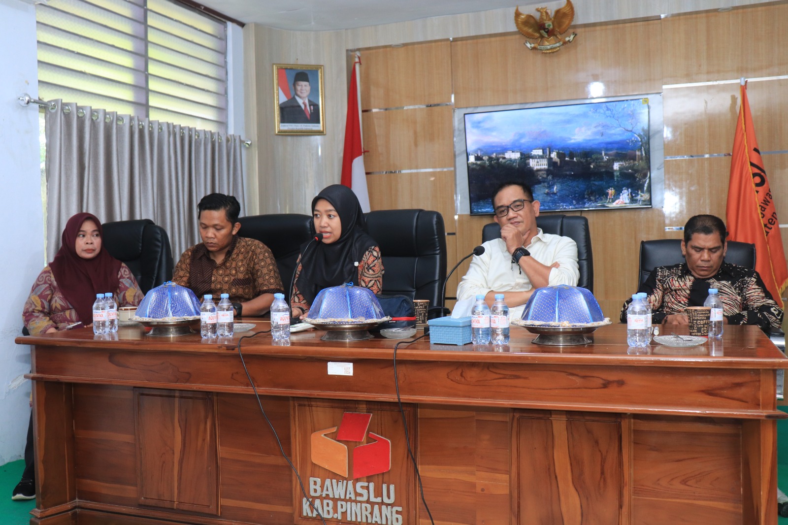 BAWASLU PINRANG GELAR RAPAT PENYELESAIAN SENGKETA