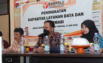 Menyongsong tahapan Pemilu, Bawaslu Pinrang hadirkan pimpinan Bawaslu Prov.Sulsel terkait layanan Data dan Informasi