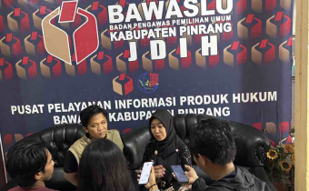 Ketua dan anggota Bawaslu Pinrang