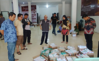 Pengawasan Logistik oleh Bawaslu Pinrang