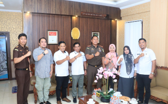 Pasca Pemilihan Serentak 2024, Bawaslu Pinrang Jalin Silaturahmi dengan Kejari Pinrang