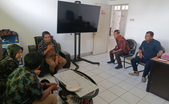 BAWASLU KOORDINASI DENGAN DINAS PENDIDIKAN WILAYAH VIII SULSELSOSIALISASIKAN PENDIDIKAN POLITIK DI SMA KABUPATEN PINRANG
