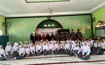 BAWASLU PINRANG LAKUKAN SOSIALISASI PEMILIH PEMULA DI SMAN 3 PINRANG